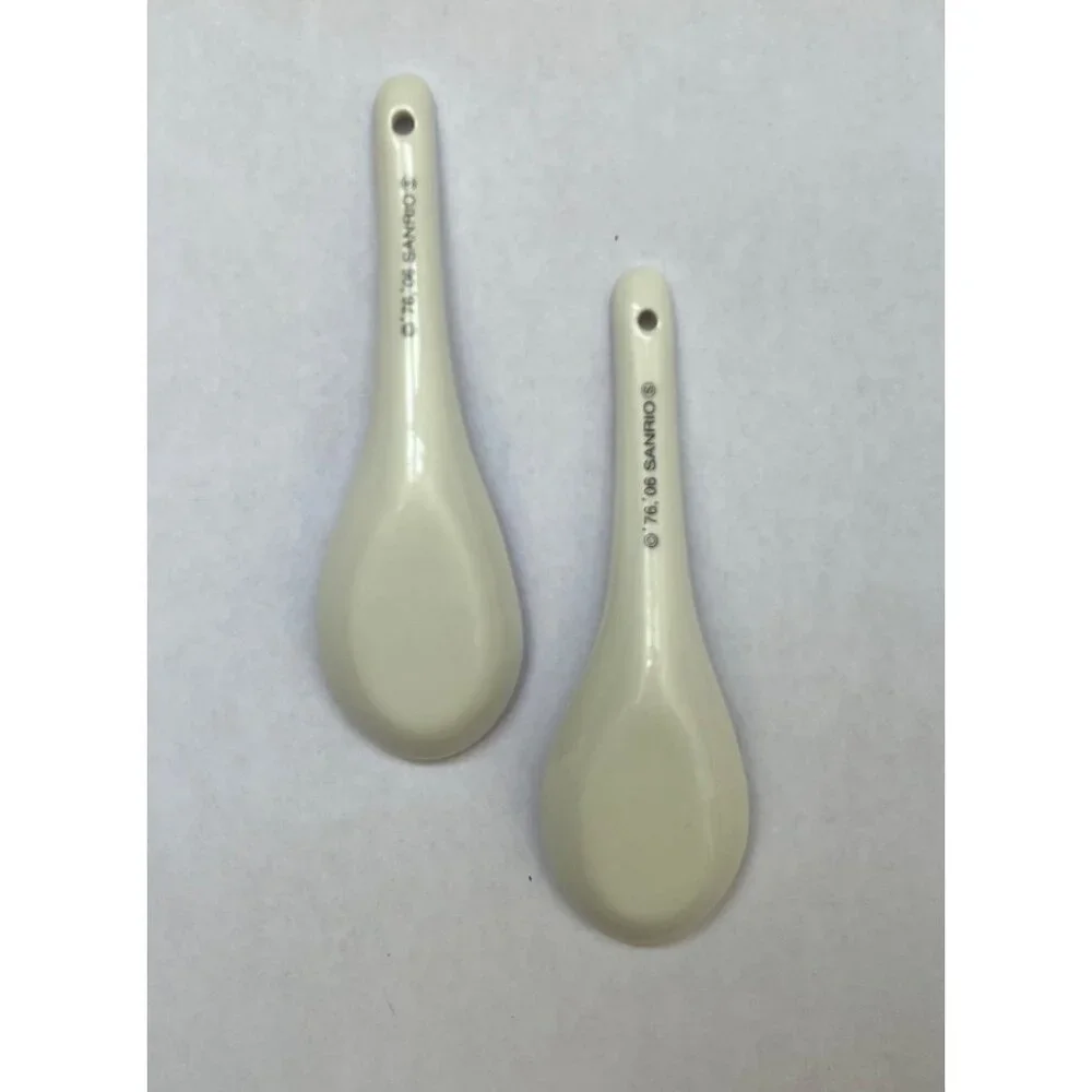 2 VTG Sanrio Hello Kitty Porcelain Spoons 4” Tokyo Japan Kawaii ‘76 ‘06 Pink
